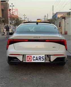 كيا K5